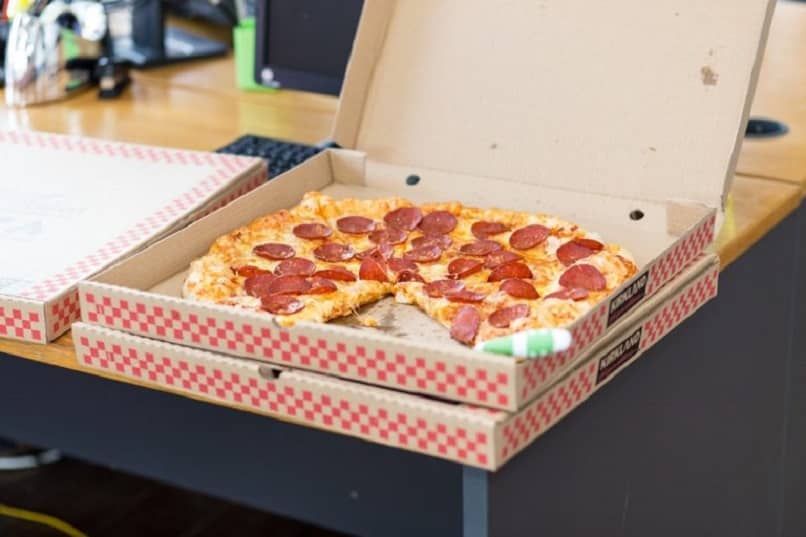 entrega de pizzas con uber eats