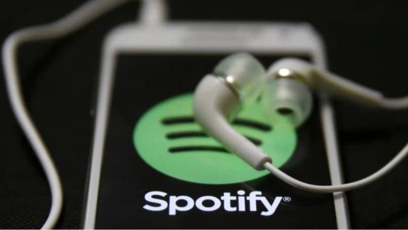 movil auriculares app spotify