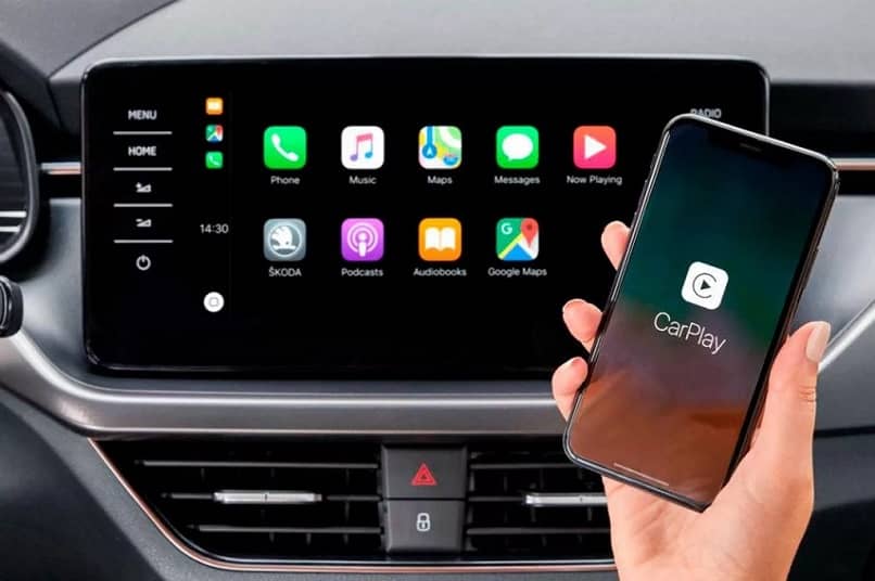 How to Organize or Customize Apple Carplay Apps with iPhone iOS