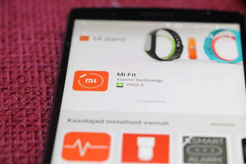 How to activate and synchronize the Xiaomi Mi Band with my mobile