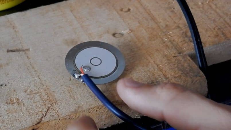 How to make a homemade wireless microphone - Quick And Easy