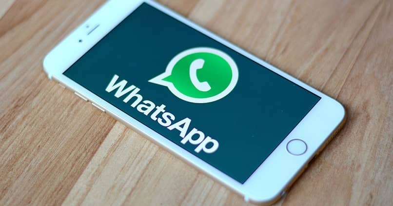 How to download short funny videos to share them on WhatsApp?