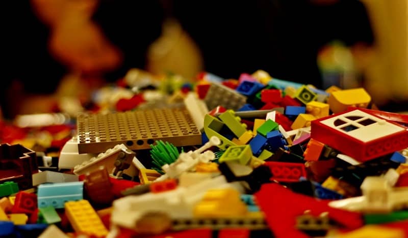 Learn robotics with the Lego WeDo program