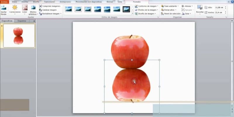 How to make an advanced mirror image in PowerPoint