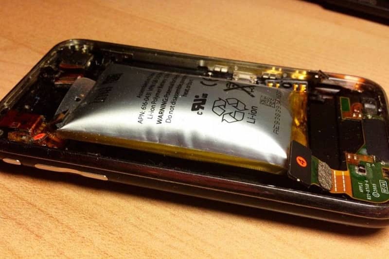 Can My Mobile Battery Explode While Charging? Avoid It! Bullfrag