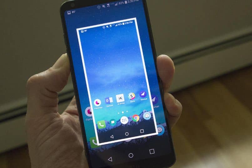 How to take screenshots with your voice on Android