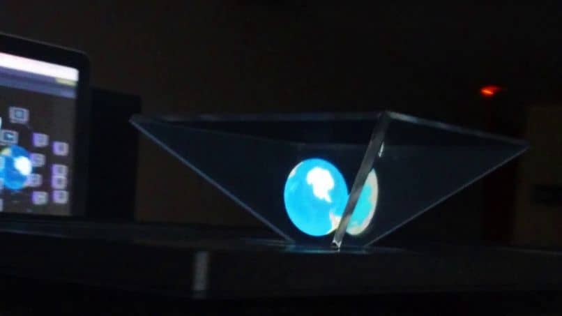 hacer un proyector de hologramas profesional casero