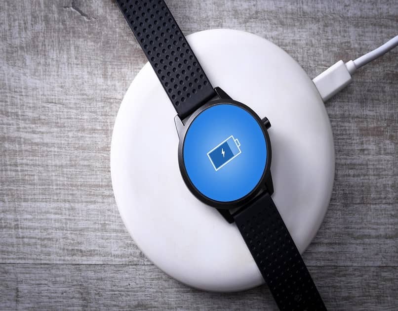 reloj con bateria azul