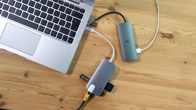 How a homemade USB Hub works to multiply the ports by four