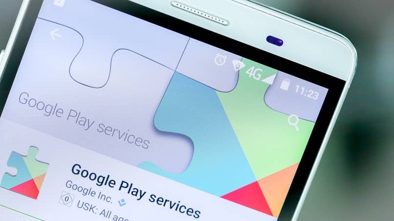 actualizar los servicos de google play en tu movil