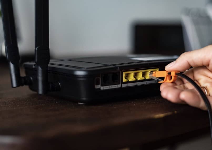 conexion mano router