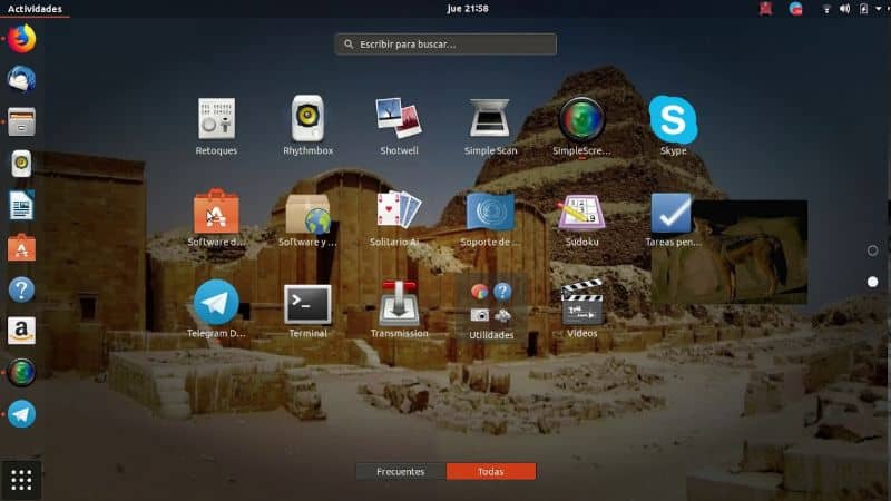 escritorio de ubuntu y programas en la pantalla