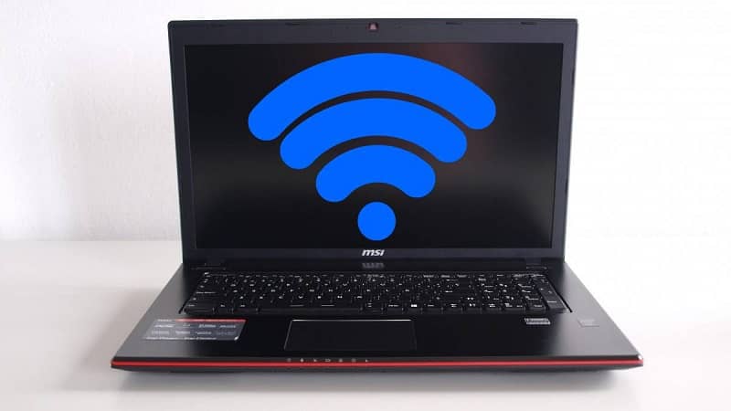 Laptop y símbolo de wifi