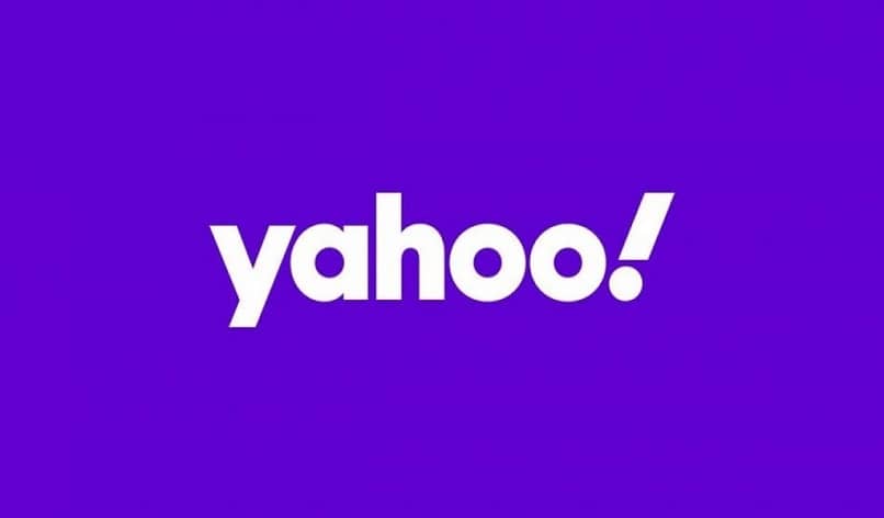 logo de yahoo con fondo morado