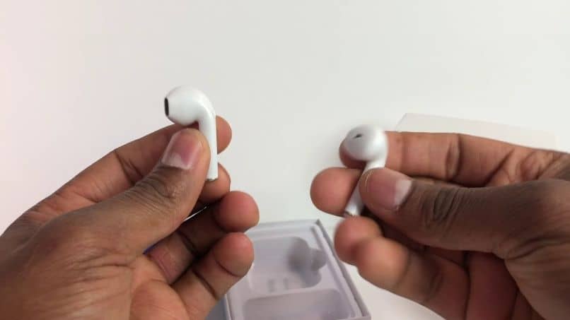 Why is my i7S TWS earphone only heard from one side? - Solution