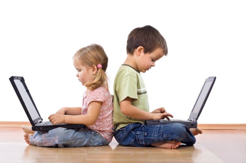 monitorear hijos al usar facebook