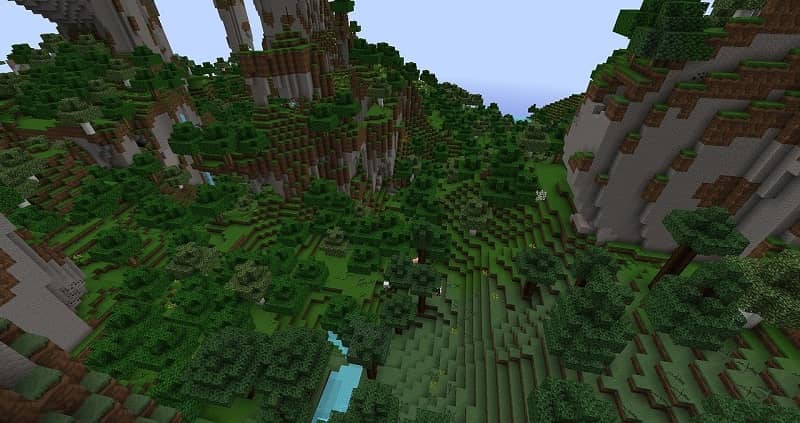 Conseguir manzanas en el bosque de Minecraft