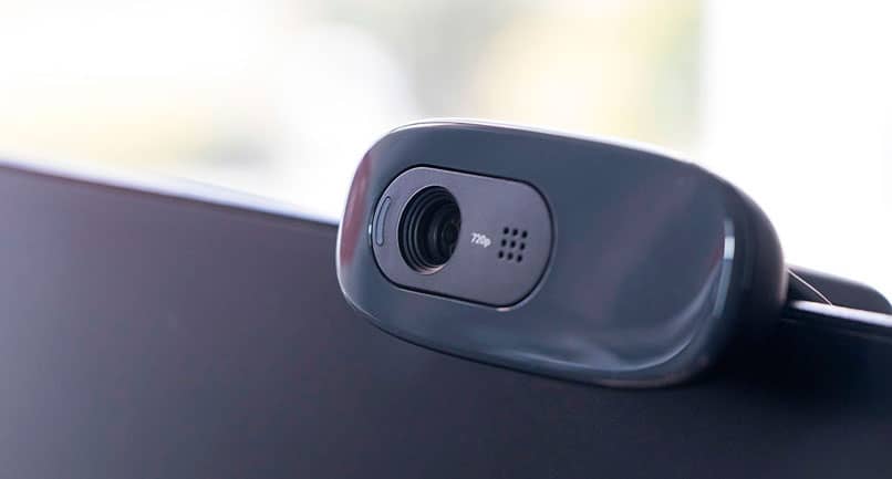 webcam como cámara de vigilancia con Contacam