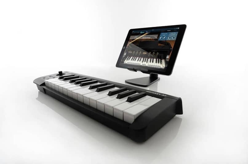 como usar y conectar un controlador MIDI al iPad