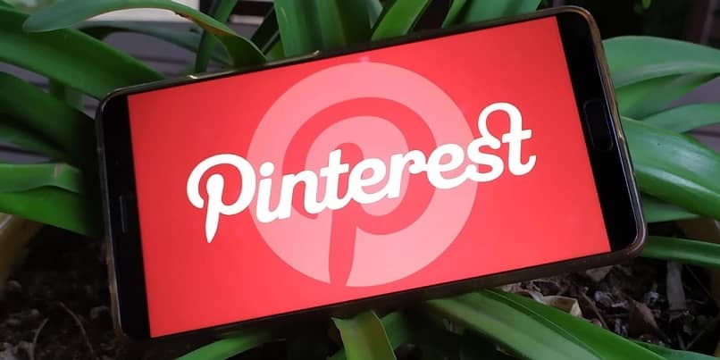 How to log out of Pinterest on my mobile and my PC so that no one else can enter