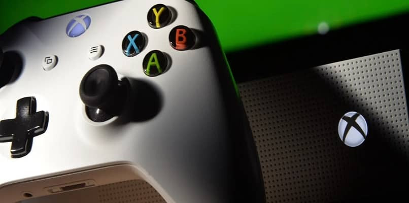 How can you start using and testing XBox xCloud for streaming gaming?