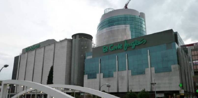 Cuáles son las Marcas Propias de El corte Inglés? ¿Quién y Donde las  Fabrica? | Mira Cómo Se Hace