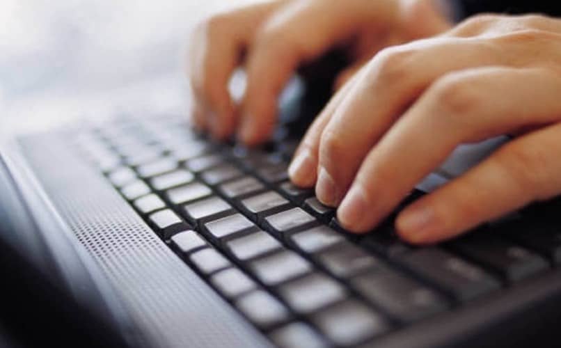 Why Do The F And J Keys Have A Stripe On The Keyboard? Reference