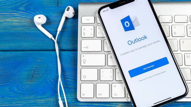 how to add new contacts to outlook from received email