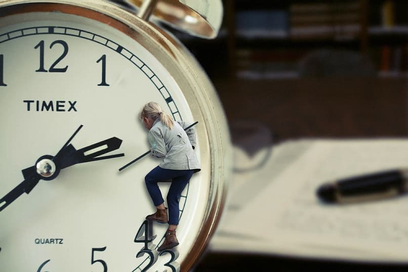 What are discontinuous shifts in working hours?  – Know the details here